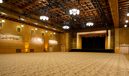 Historic Ballroom at Portland Art Museum upgrades with Fuze Pendants and NETRON data distribution