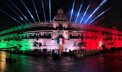 Proteus amplify Cry of Independence at Mexican national day ceremony