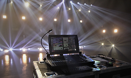 Squeek Lights redesigns Ruby Stage with Elation for on-camera impact