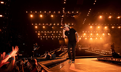 Zac Coren lights Morgan Wallen ‘One Night at a Time’ stadium tour with Elation Proteus