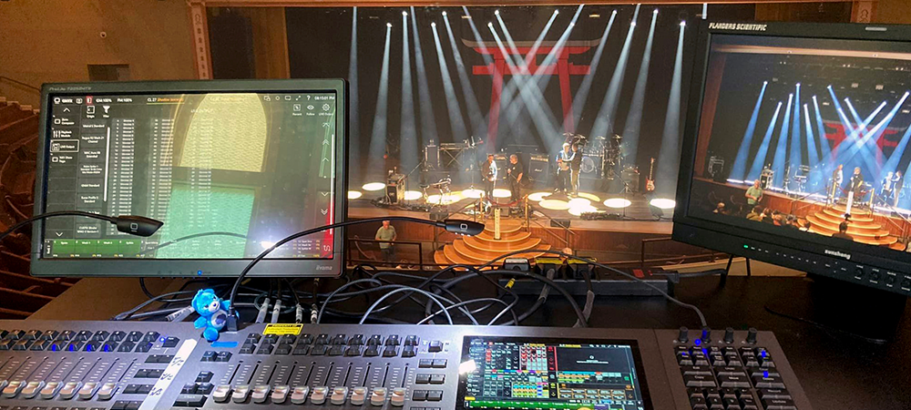 Alec Morris uses Obsidian NX1 console on Steve Hackett Foxtrot at 50 Tour