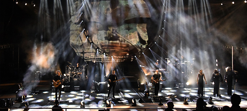 Elation helps recreate iconic Pink Floyd looks on Brit Floyd World Tour 2021