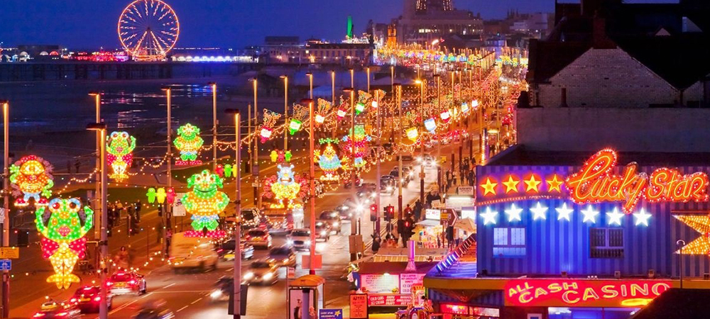 Artiste Monet and 4Wall at Historic Blackpool Illuminations