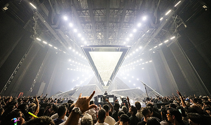 CTME Dazzles at E-Sports World Cup Opening Ceremony with Elation Lighting