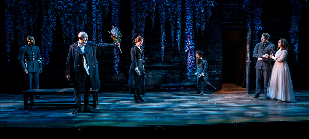 Jeff Croiter and Artiste Van Gogh Light Cyrano in New York City