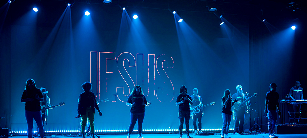 Lighthouse Church renewal with AVLX and Elation