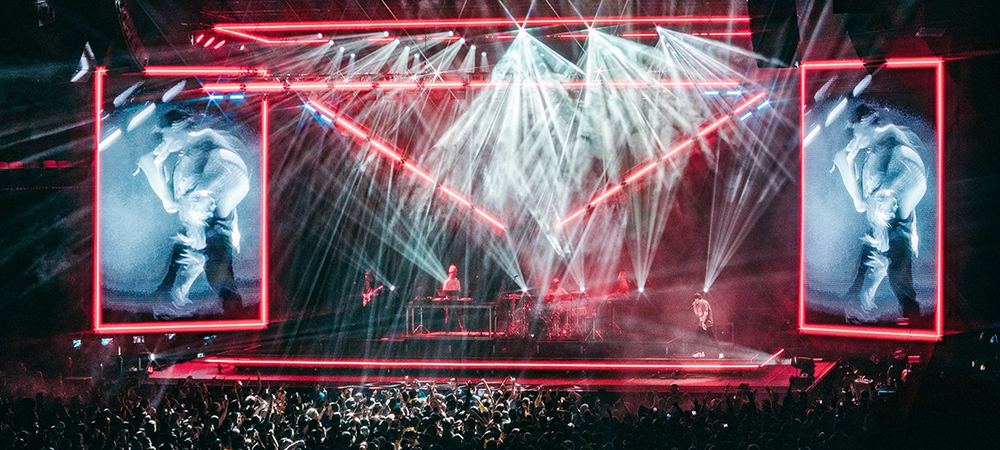 Mitchell Schellenger and Artiste Monet Shine on Logic tour