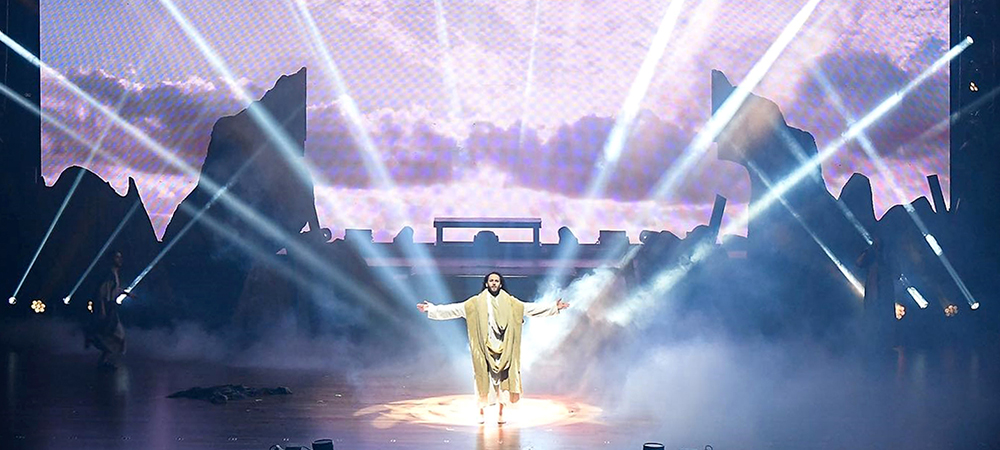 The Thorn enthralls audiences with impactful visuals from IPS and Elation