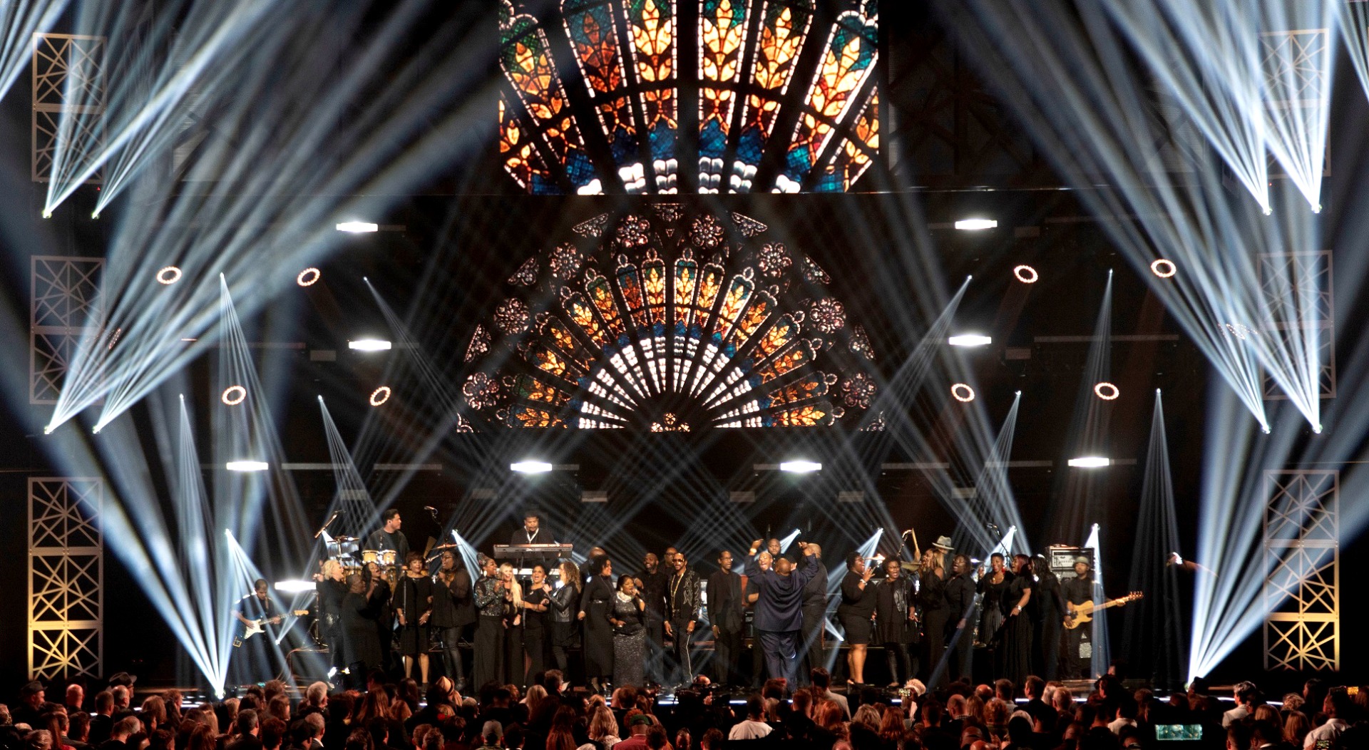 https://www.elationlighting.eu/media/wysiwyg/Rascal_Flatts_photo_by_Todd_Kaplan_1.jpg
