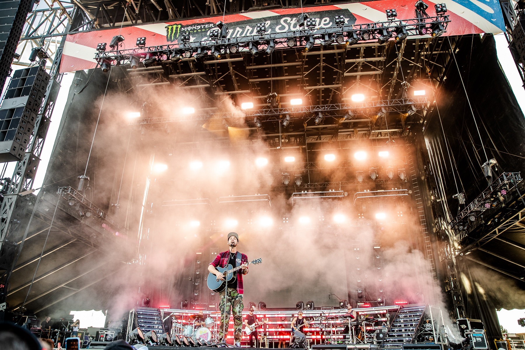 https://www.elationlighting.eu/media/wysiwyg/Rascal_Flatts_photo_by_Todd_Kaplan_1.jpg