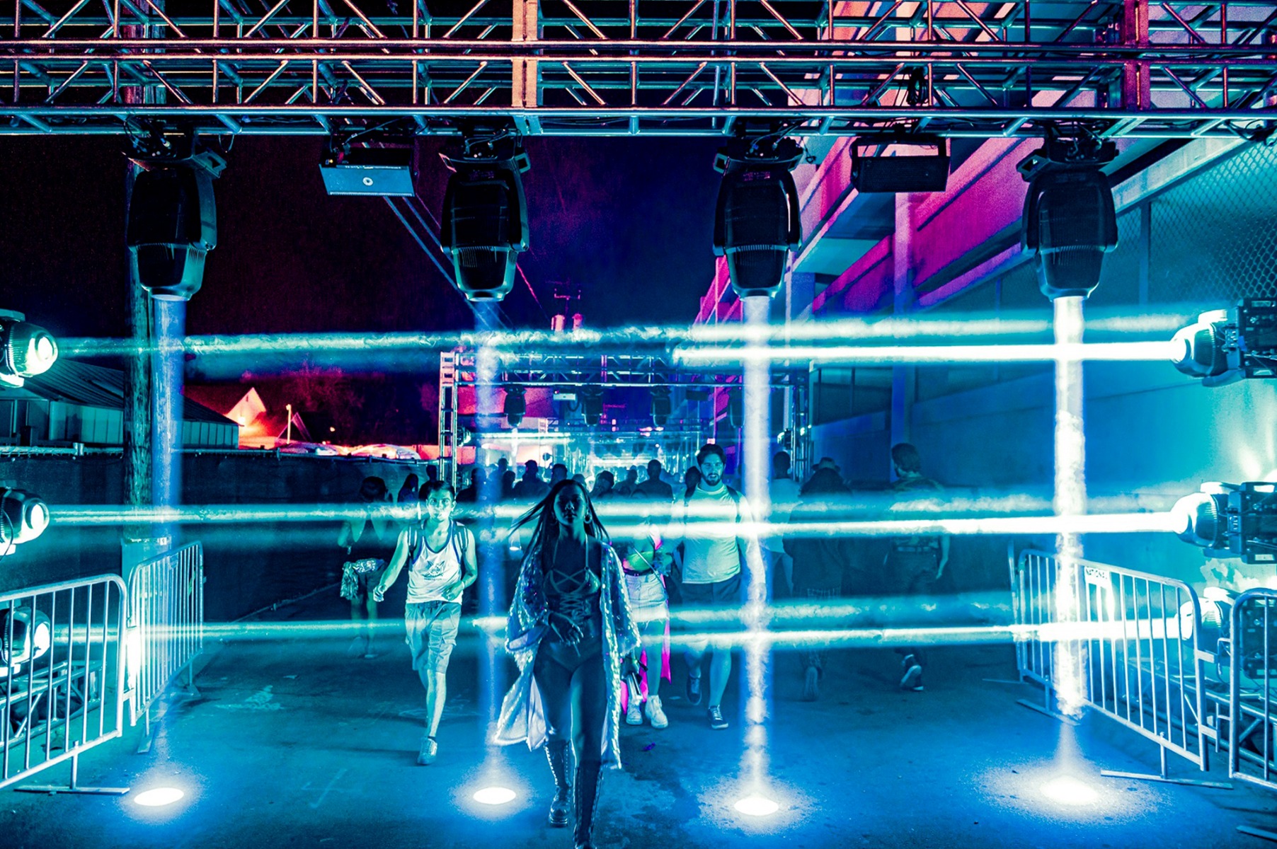 https://www.elationlighting.eu/media/wysiwyg/Rascal_Flatts_photo_by_Todd_Kaplan_1.jpg